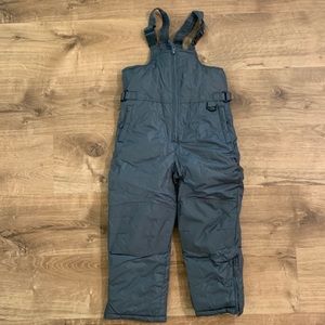 NWOT iXtreme Unisex-Children Snow Bib | Charcoal Gray Size 5/6